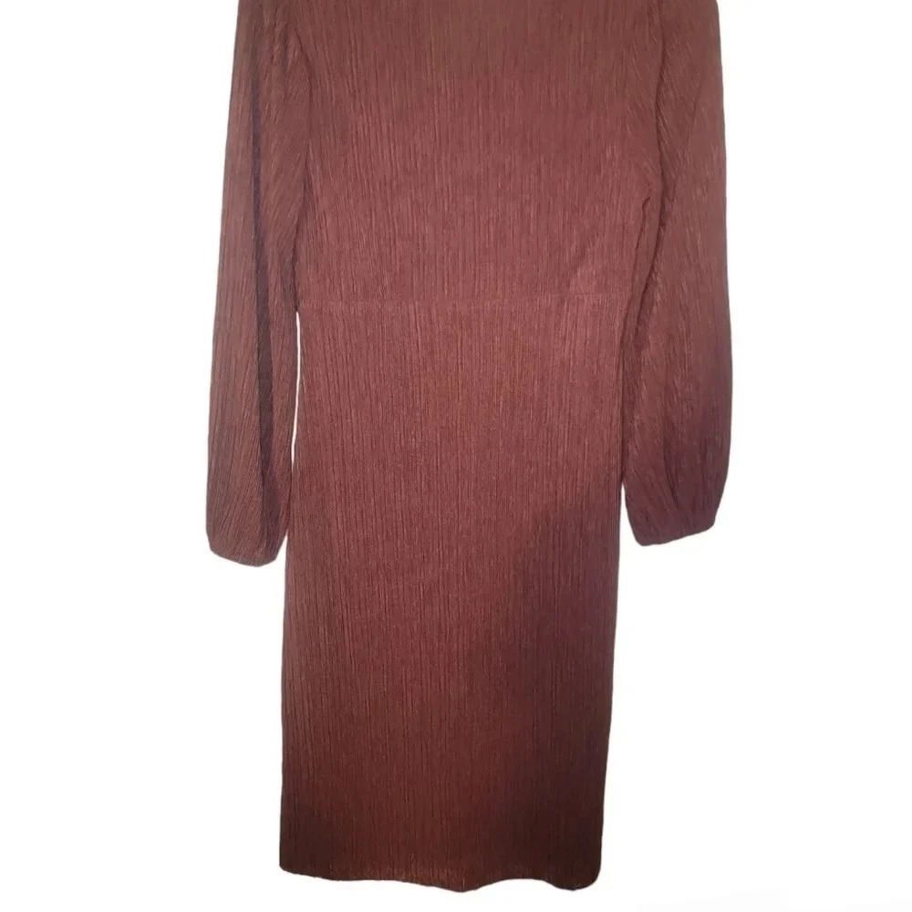DRESS - Picture 3 of 3